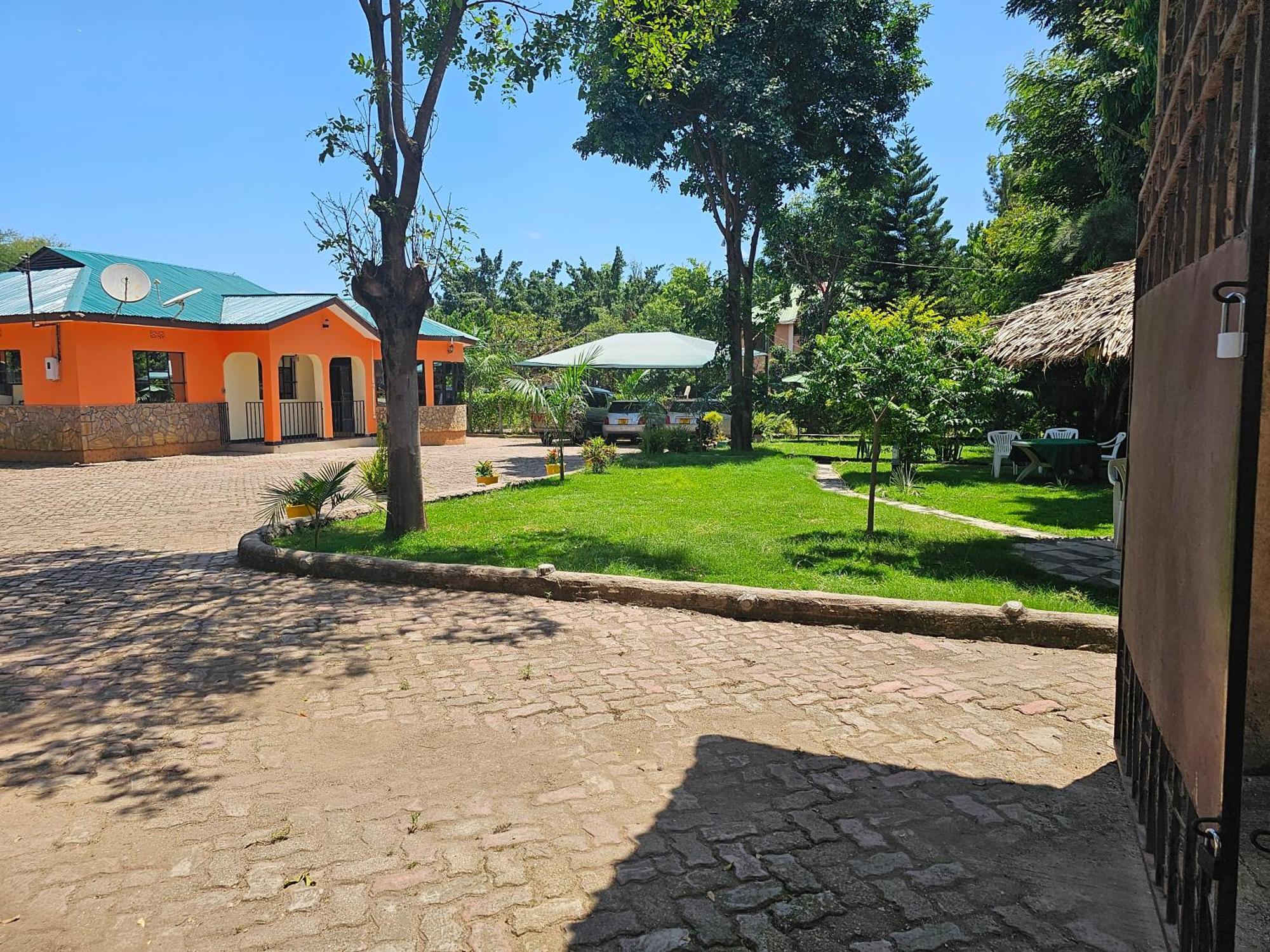 B-More Comfort Stay Boma la Ngombe Exterior foto