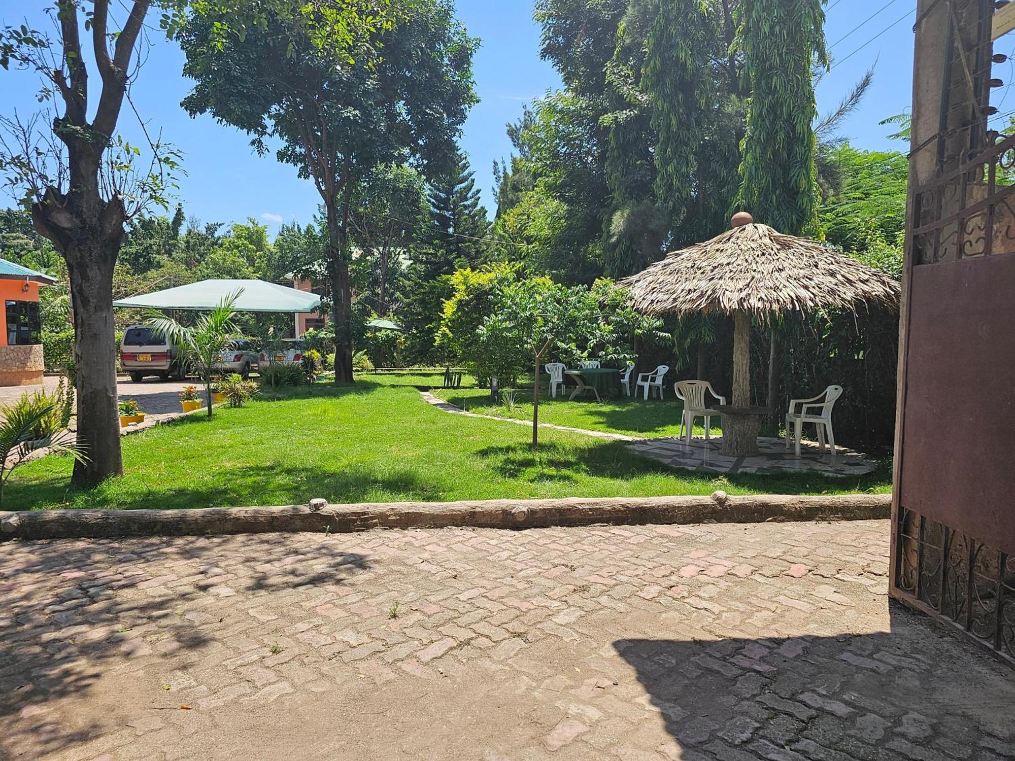 B-More Comfort Stay Boma la Ngombe Exterior foto